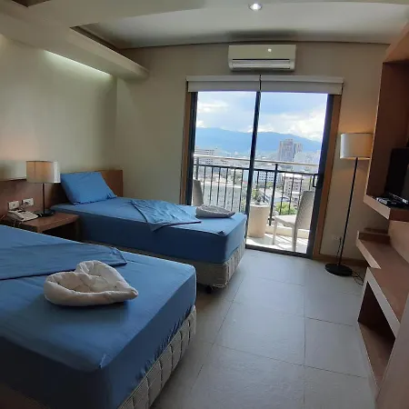 Cebu City Suites Ramos Tower By P&J Exterior photo